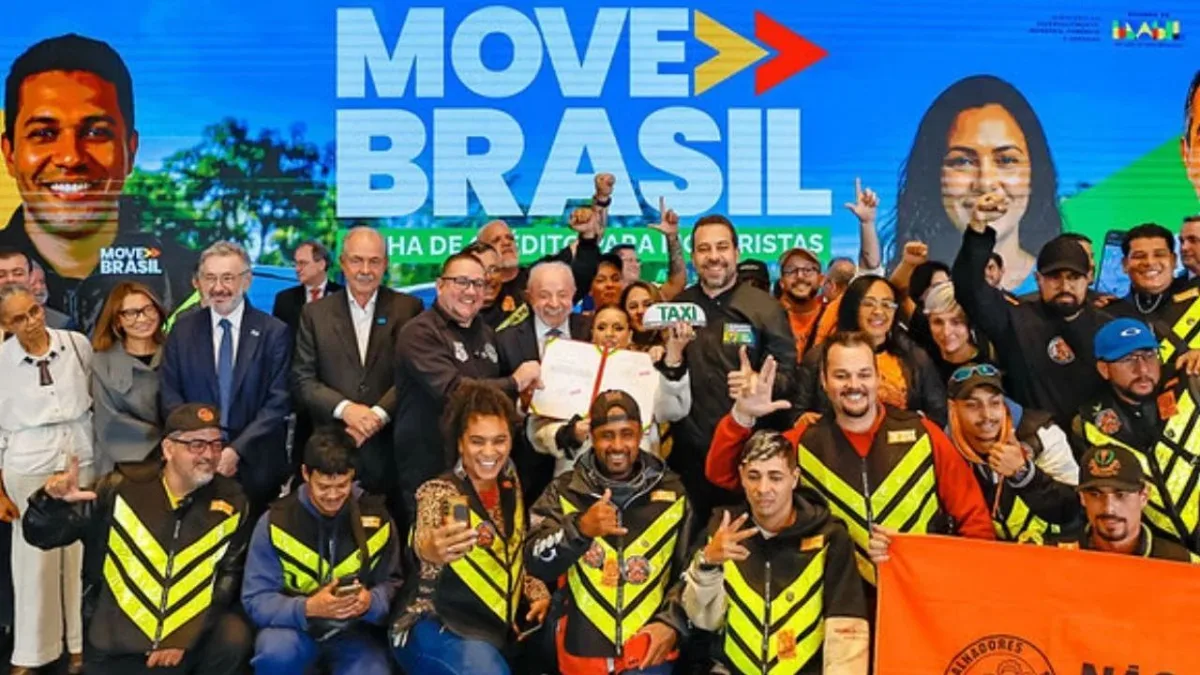 Lula amplia crédito do Move Brasil para veículos de profissionais de transporte