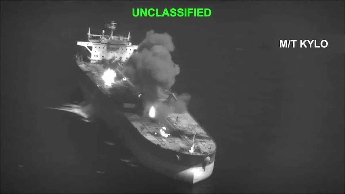 EUA atingem três petroleiros iranianos após ataque contra navios militares