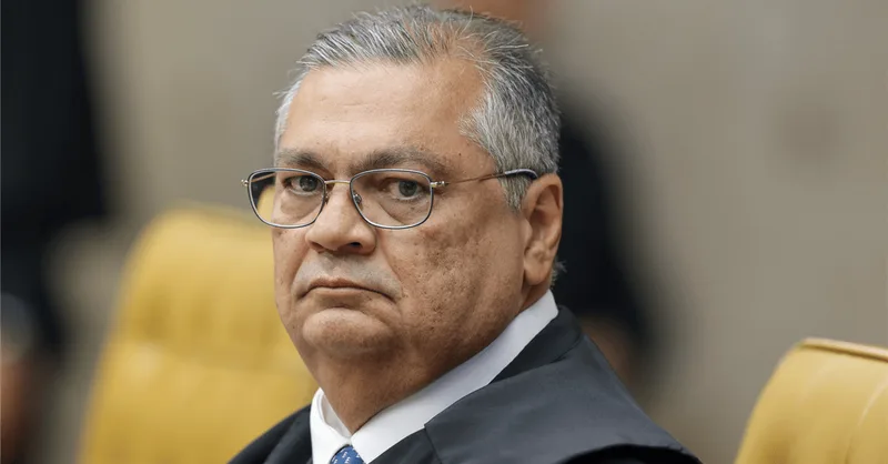 Relatório da CVM leva Dino a pedir apuração federal sobre o Banco Master