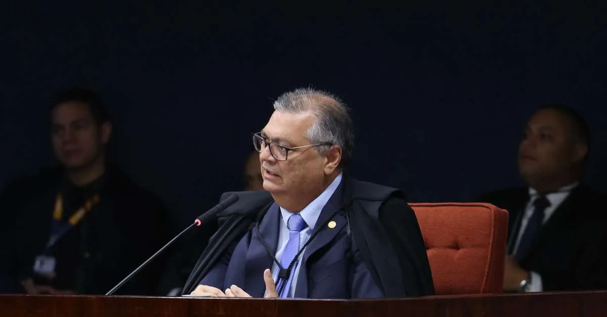 Dino vê risco de despotismo em eventual investigação no STF