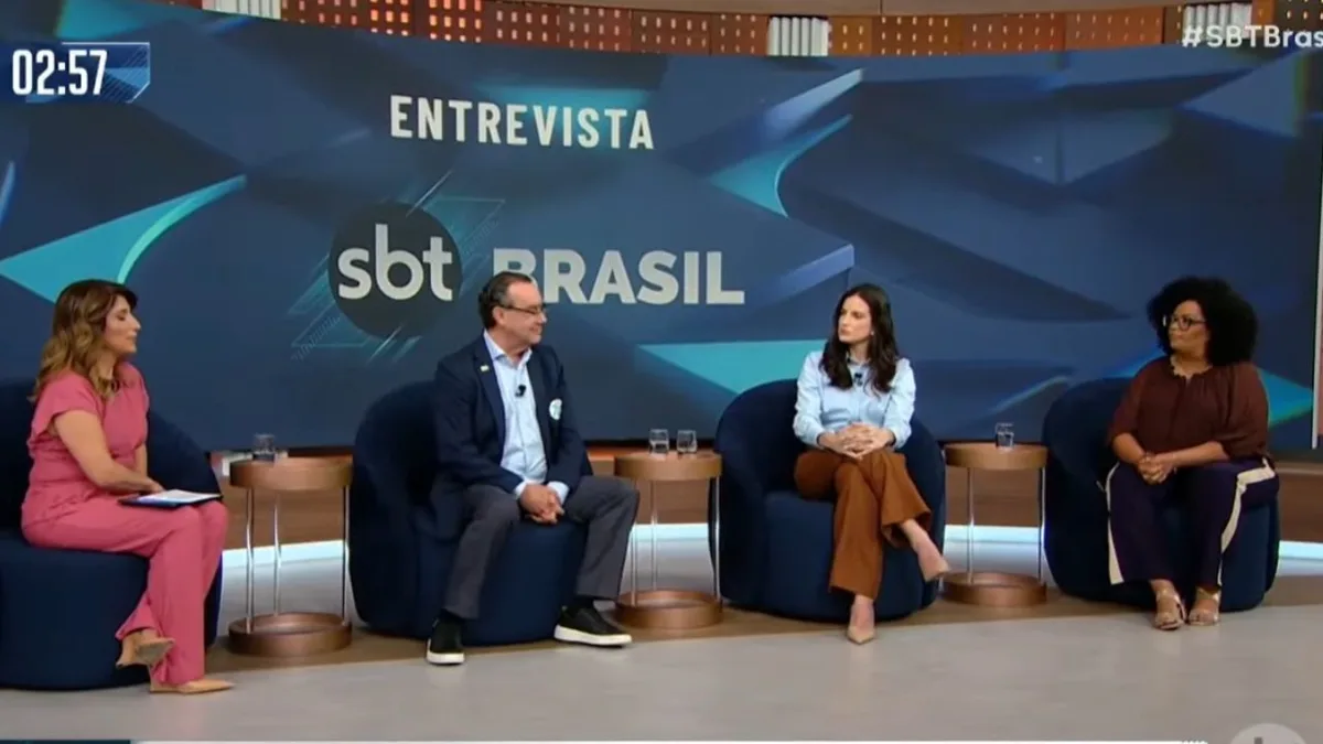 Augusto Cury diz que Lula e Bolsonaro são tratados como figuras acima de críticas