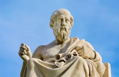 Da caverna à revolução: Platão, Hegel e Marx entre lucidez e ação
