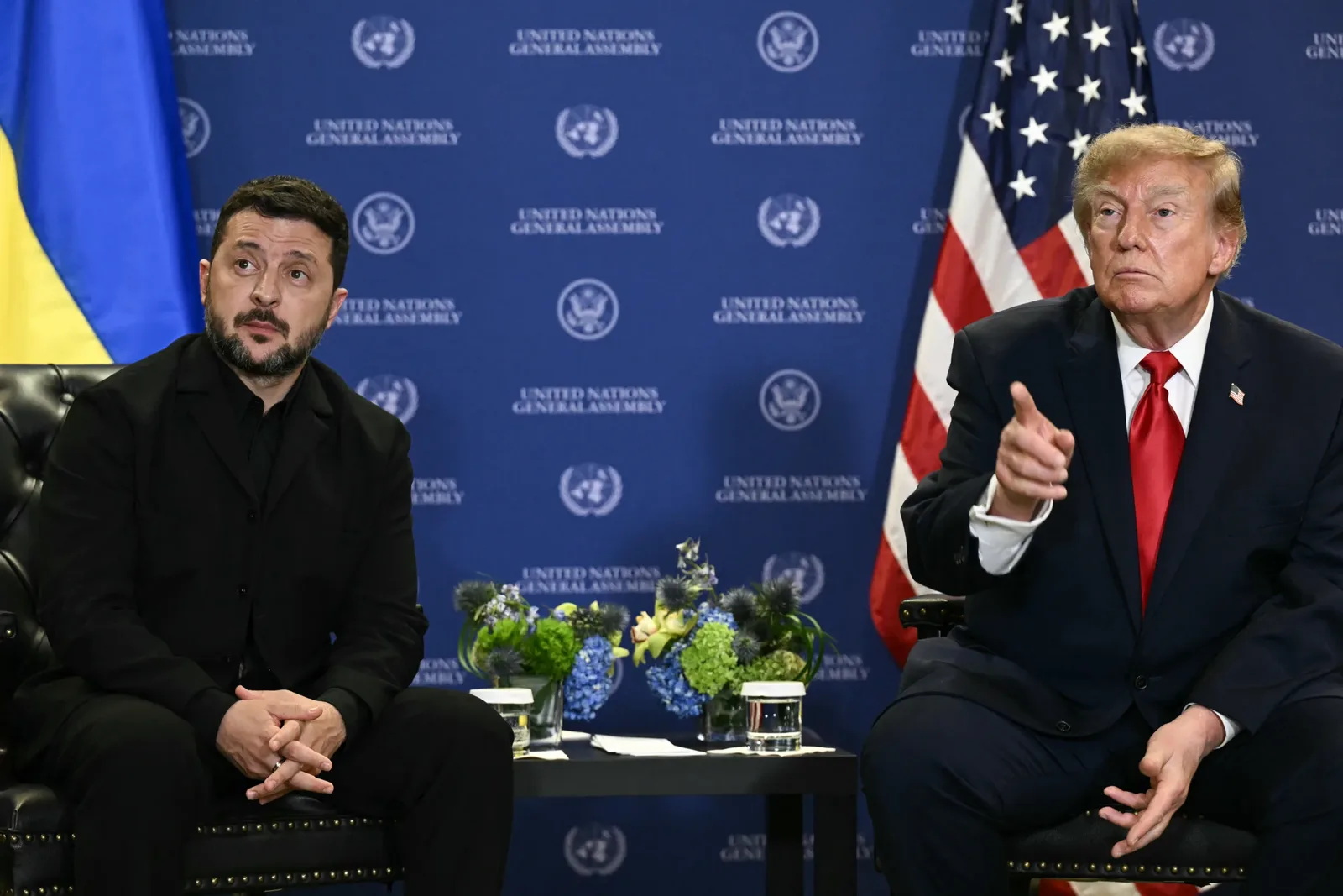 Trump prevê acordo entre Rússia e Ucrânia e discute trégua com Zelensky