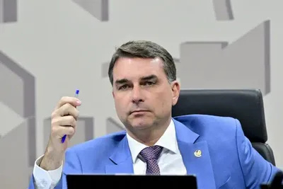 Assessora de Flávio negociou verba para instituto ligado aos irmãos Brazão