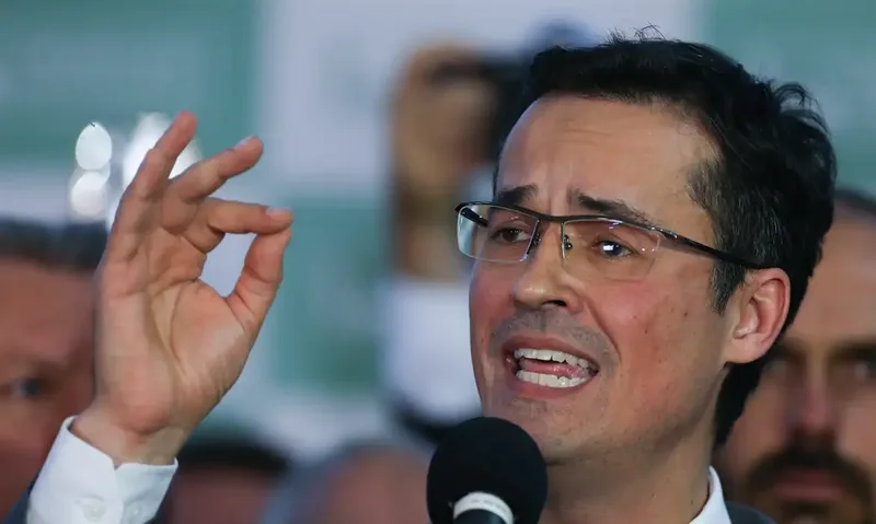 Nunes Marques restabelece candidatura de Deltan Dallagnol ao Senado
