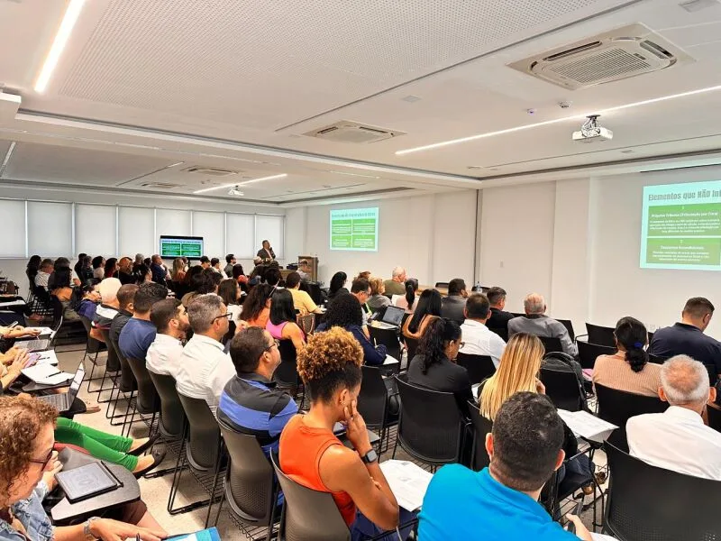CRCPE debate impactos da reforma tributária em encontro no Cabo